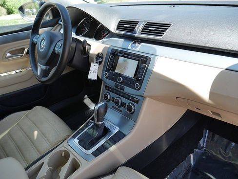 Used 2013 Volkswagen CC Lux FWD image 51