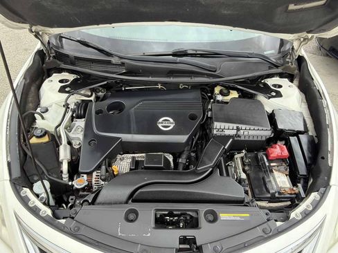 Used 2015 Nissan Altima 2.5 SV FWD image 31