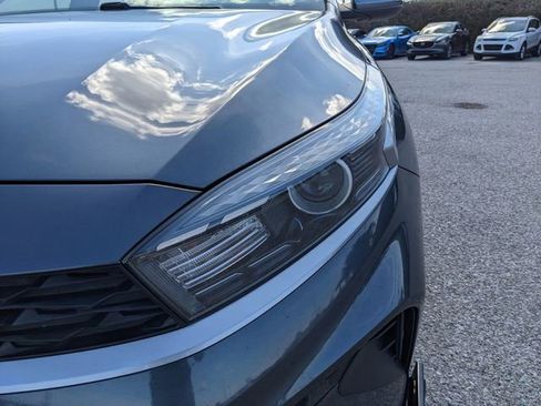 Used 2022 Kia Forte LXS image 9