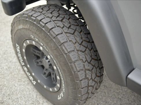 Used 2004 Jeep Wrangler 4WD w/ 30" Tire & Wheel Group image 83