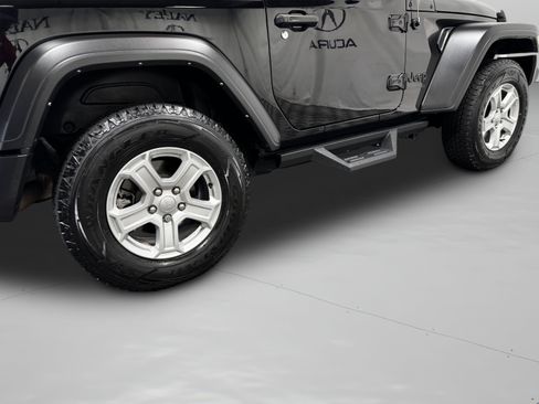 Used 2022 Jeep Wrangler Sport AWD/4WD image 36