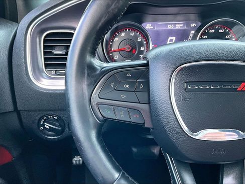 Used 2015 Dodge Charger SE w/ Popular Equipment Group image 18