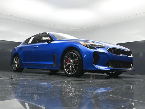 Used 2018 Kia Stinger GT AWD/4WD image 29