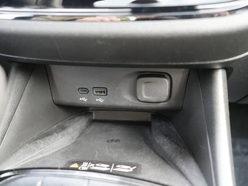 Used 2024 Buick Envista Avenir image 35