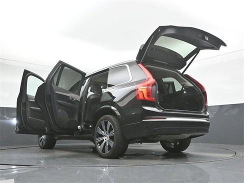 Used 2023 Volvo XC90 B6 Ultimate w/ Protection Package Premier image 57