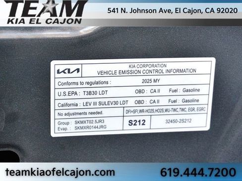 Certified 2025 Kia Sorento S w/ Panoramic Sunroof Package image 39