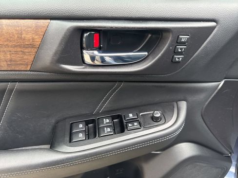 Used 2018 Subaru Outback 2.5i Limited AWD/4WD image 13