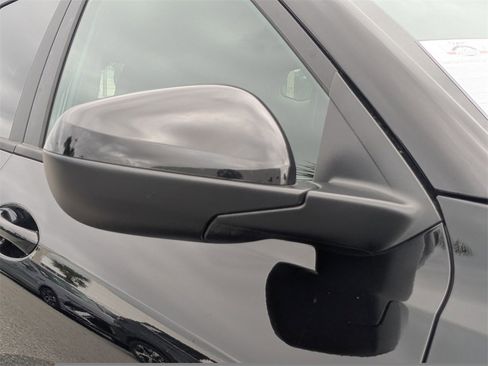 Certified 2025 Chevrolet Trax LT image 13