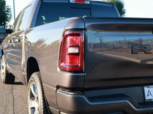 New 2026 RAM 1500 Express AWD/4WD image 10