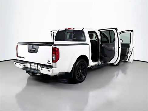 Used 2021 Nissan Frontier SV w/ Midnight Edition Floor Mats image 23