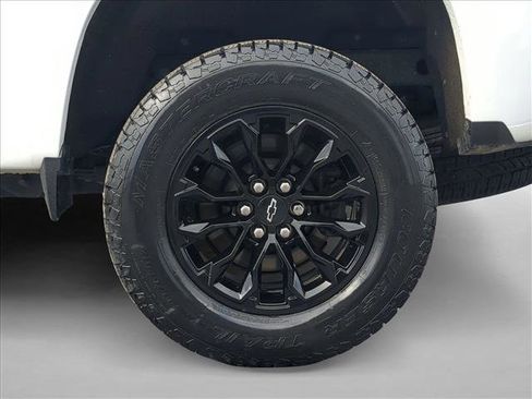Used 2022 Chevrolet Colorado Z71 w/ Safety Package image 29