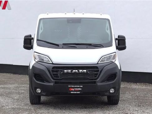 Used 2025 RAM ProMaster 2500 w/ U-Haul Equipment Group FWD image 7