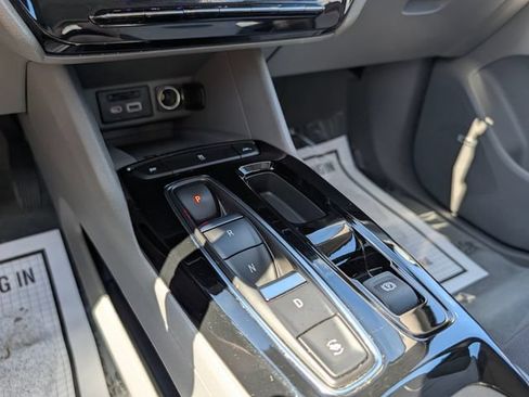 Used 2023 Chevrolet Bolt EUV Premier w/ Sun & Sound Package FWD image 23