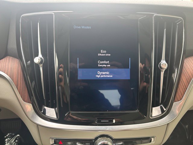 Used 2019 Volvo S60 T6 Momentum AWD/4WD image 31