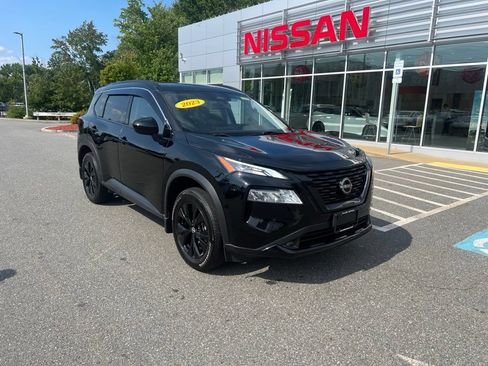 Used 2023 Nissan Rogue SV w/ SV Premium B Package AWD/4WD image 1