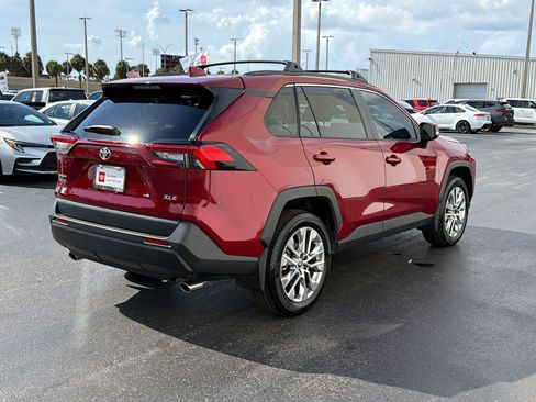 Used 2025 Toyota RAV4 XLE Premium w/ Weather Package FWD image 8