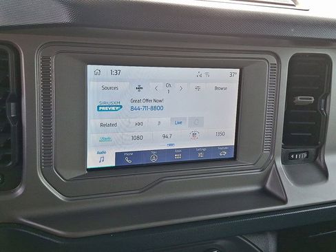 Used 2023 Ford Bronco Outer Banks image 3