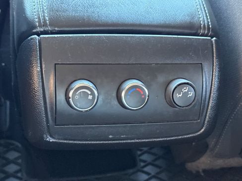 Used 2014 GMC Acadia SLE image 14