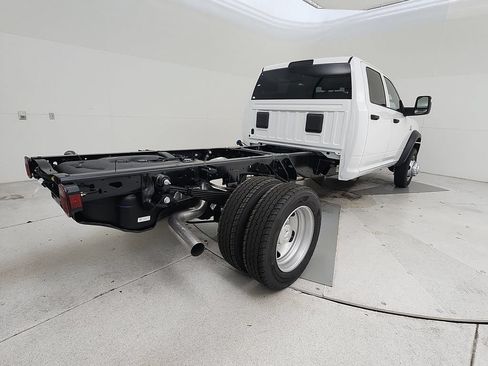 New 2026 RAM 4500 Tradesman w/ Chrome Appearance Group AWD/4WD image 8