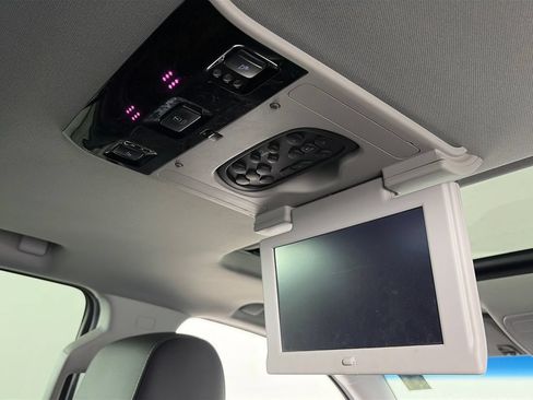 Used 2019 Chevrolet Tahoe Premier AWD/4WD image 30