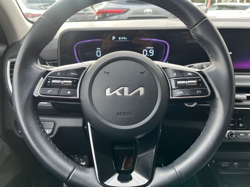 Used 2025 Kia Seltos S image 30