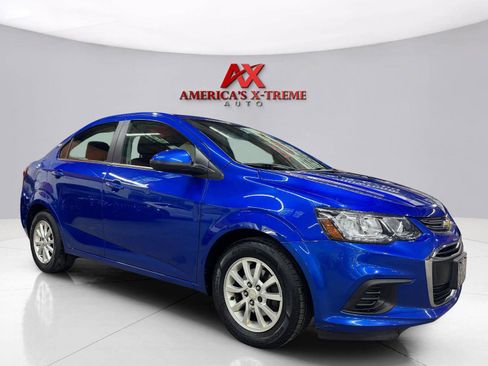 Used 2018 Chevrolet Sonic LT w/ Convenience Package FWD image 9
