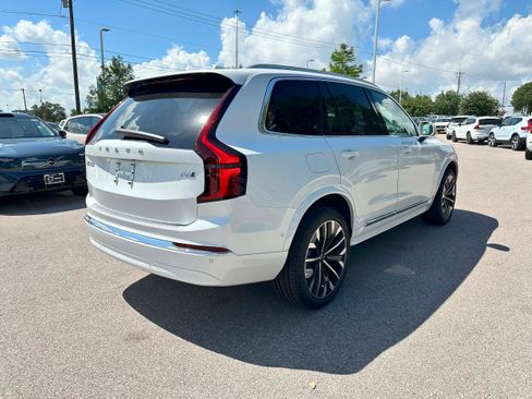 New 2026 Volvo XC90 B6 Plus w/ Protection Package Premier image 6