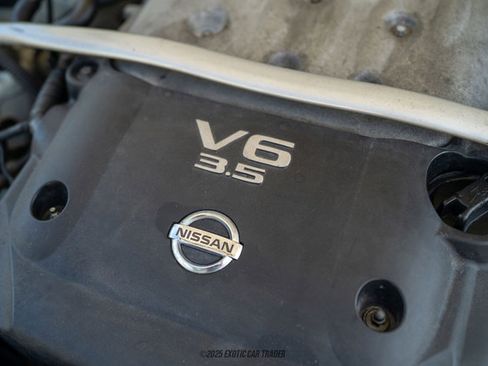 Used 2004 Nissan 350Z Touring w/ Cargo Convenience Pkg image 28