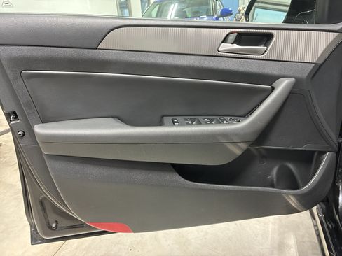 Used 2018 Hyundai Sonata Sport FWD image 16