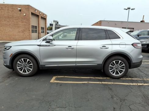 Used 2023 Lincoln Nautilus AWD image 4