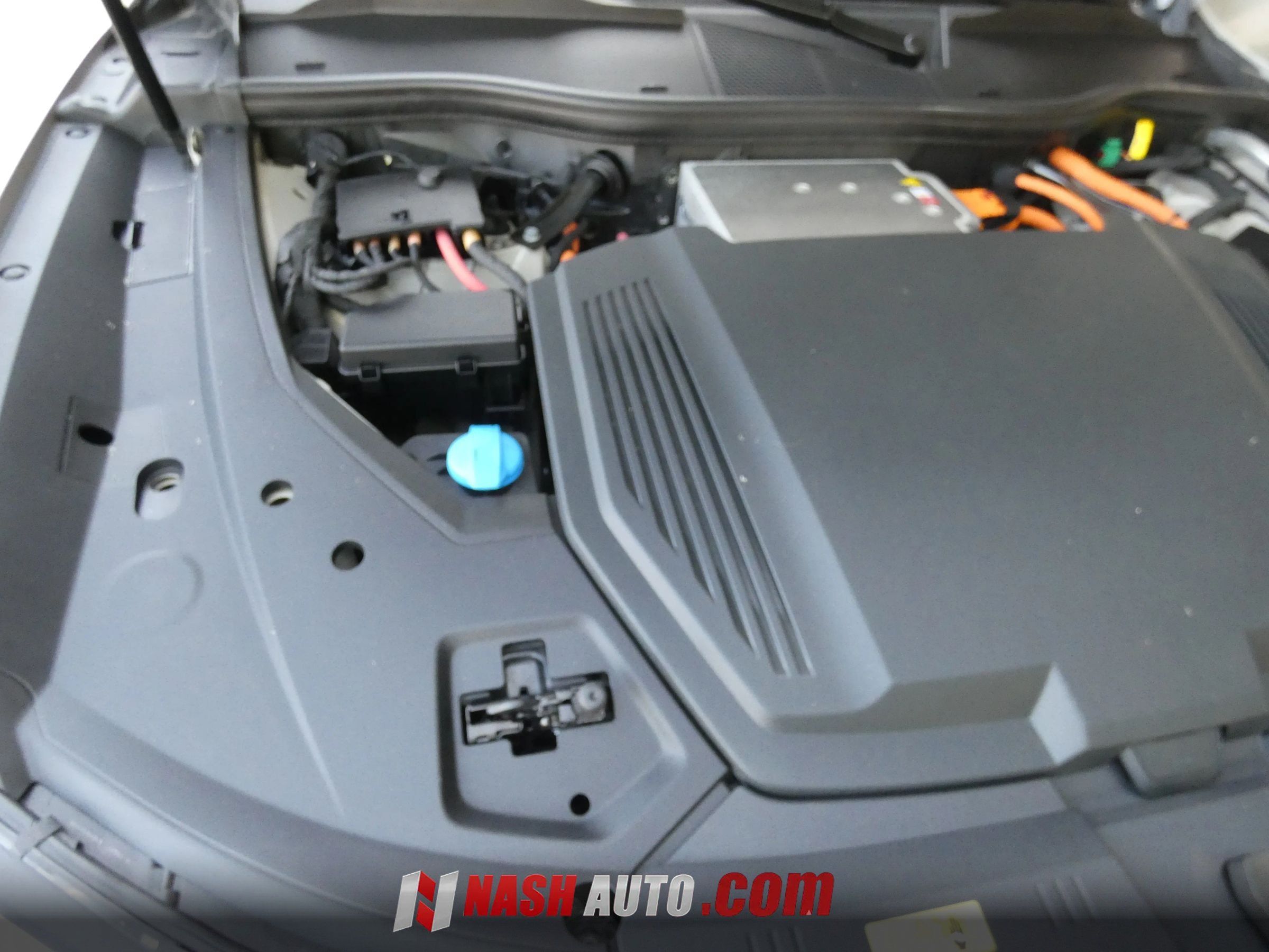 Used 2022 Audi e-tron Premium Plus w/ Premium Plus Package AWD/4WD image 75