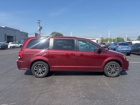 Used 2019 Dodge Grand Caravan GT FWD image 5
