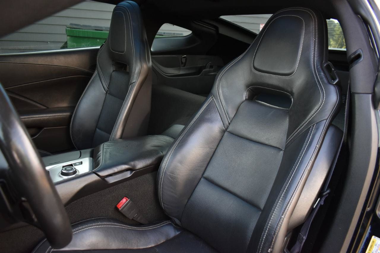 Used 2014 Chevrolet Corvette Stingray Coupe w/ Battery Protection Package RWD image 26