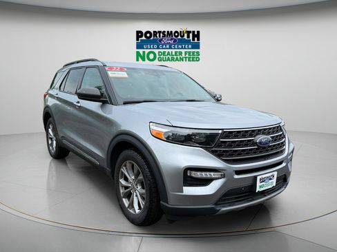Used 2022 Ford Explorer XLT w/ Equipment Group 202A AWD/4WD image 25