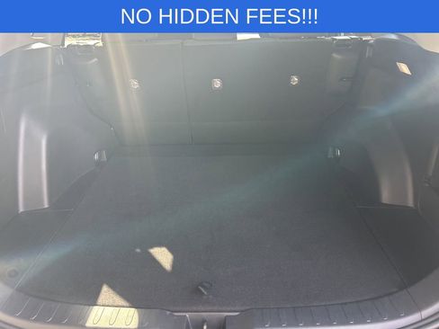 Used 2022 Toyota RAV4 LE FWD image 10