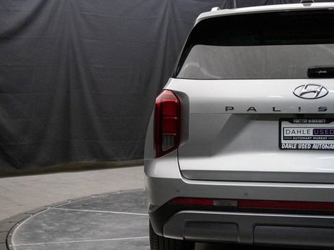Used 2024 Hyundai Palisade SEL w/ Premium Package image 12