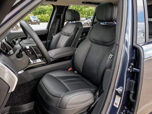 New 2026 Land Rover Range Rover Long Wheelbase SE AWD/4WD image 34