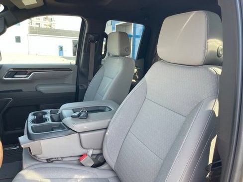 Used 2023 Chevrolet Silverado 1500 LT AWD/4WD image 15