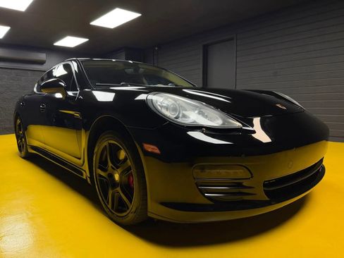 Used 2010 Porsche Panamera S RWD image 3