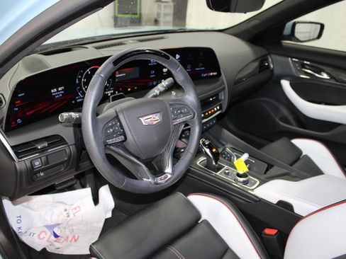 Used 2025 Cadillac CT5 V Blackwing w/ Carbon Fiber 1 Package RWD image 18