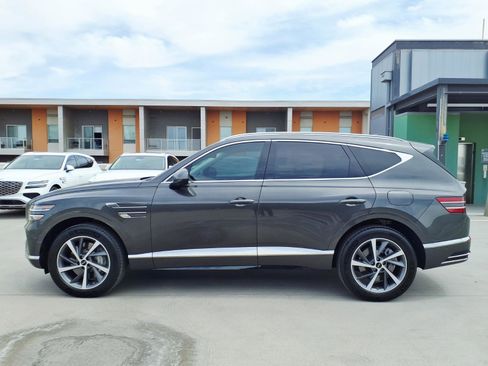 Certified 2026 Genesis GV80 3.5T Advanced AWD/4WD image 3