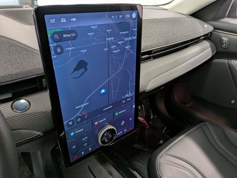 Used 2021 Ford Mustang Mach-E Premium image 12