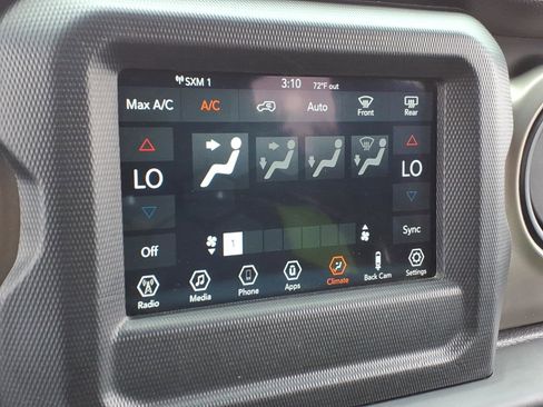 Used 2019 Jeep Wrangler Sport w/ Quick Order Package 24S AWD/4WD image 29