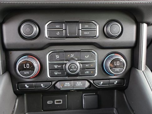 Used 2024 Chevrolet Tahoe LT image 48