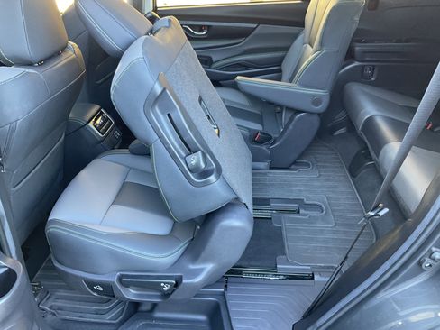 Used 2023 Subaru Ascent Onyx Edition image 36