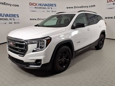 Used 2022 GMC Terrain AT4 AWD/4WD image 1