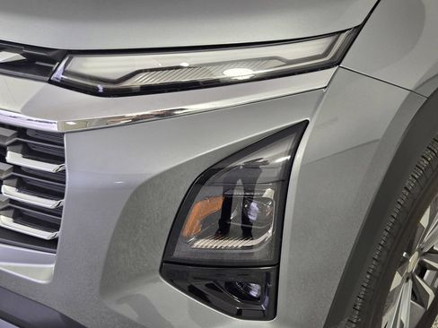 New 2026 Chevrolet Equinox LT w/ Convenience Package II FWD image 10
