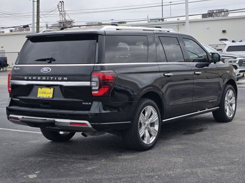 Used 2022 Ford Expedition Max Platinum AWD/4WD image 5
