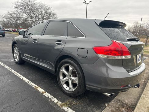Used 2009 Toyota Venza AWD V6 w/ Premium Pkg #2 image 3