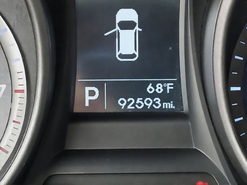 Used 2014 Hyundai Santa Fe Sport w/ Popular Equipment Package 02 AWD/4WD image 18